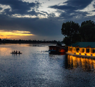 Kashmir Taxi Package for 5 Days